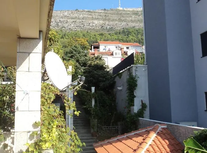 Appartement Deranja Ii *