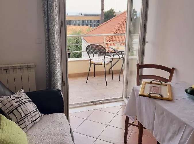 Deranja Ii Apartment